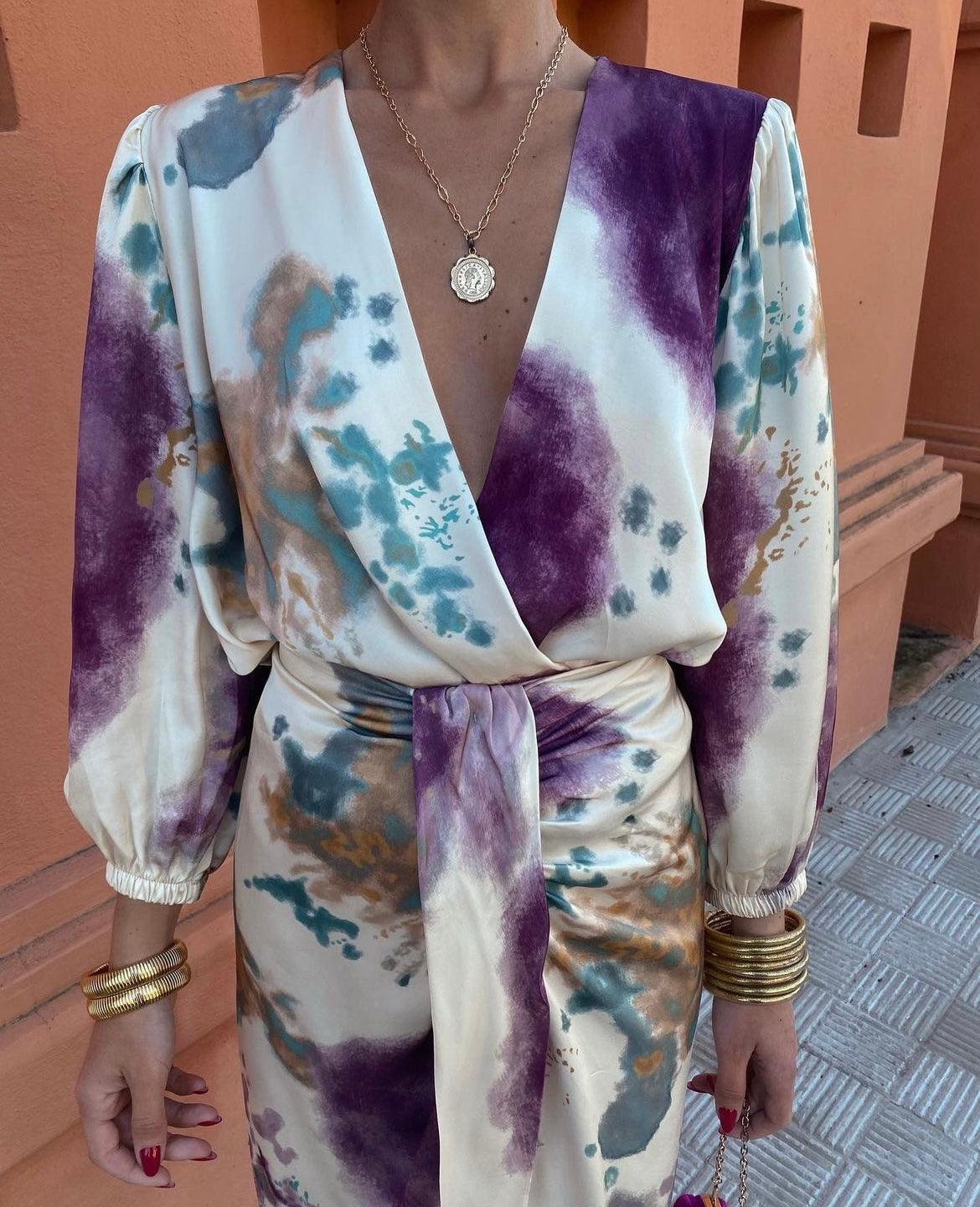 Theodora™ | Airy Elegance with Flattering Tie