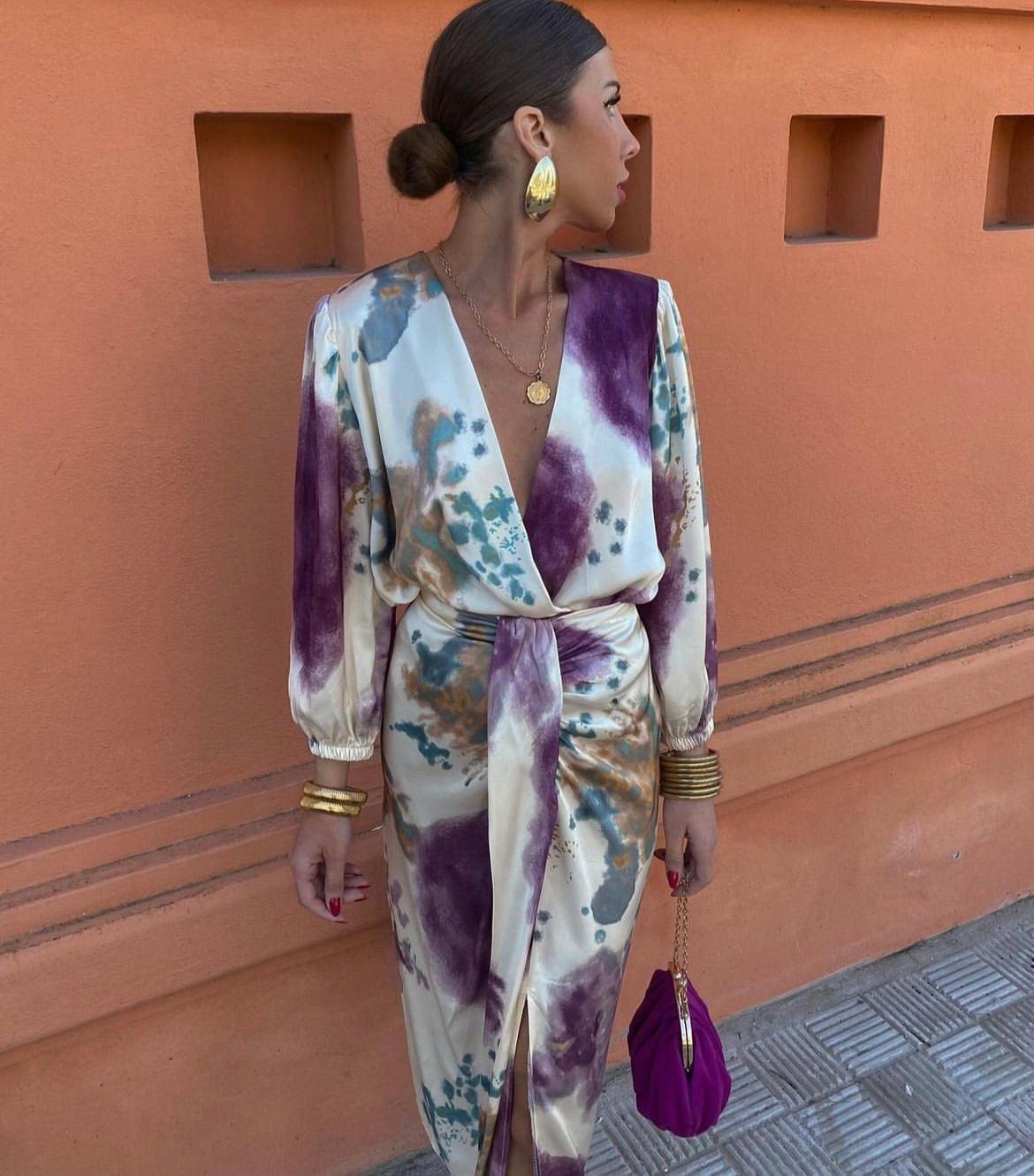 Theodora™ | Airy Elegance with Flattering Tie